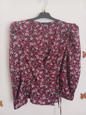 🌹 Haut fleuri Kiabi – Taille S 🌹