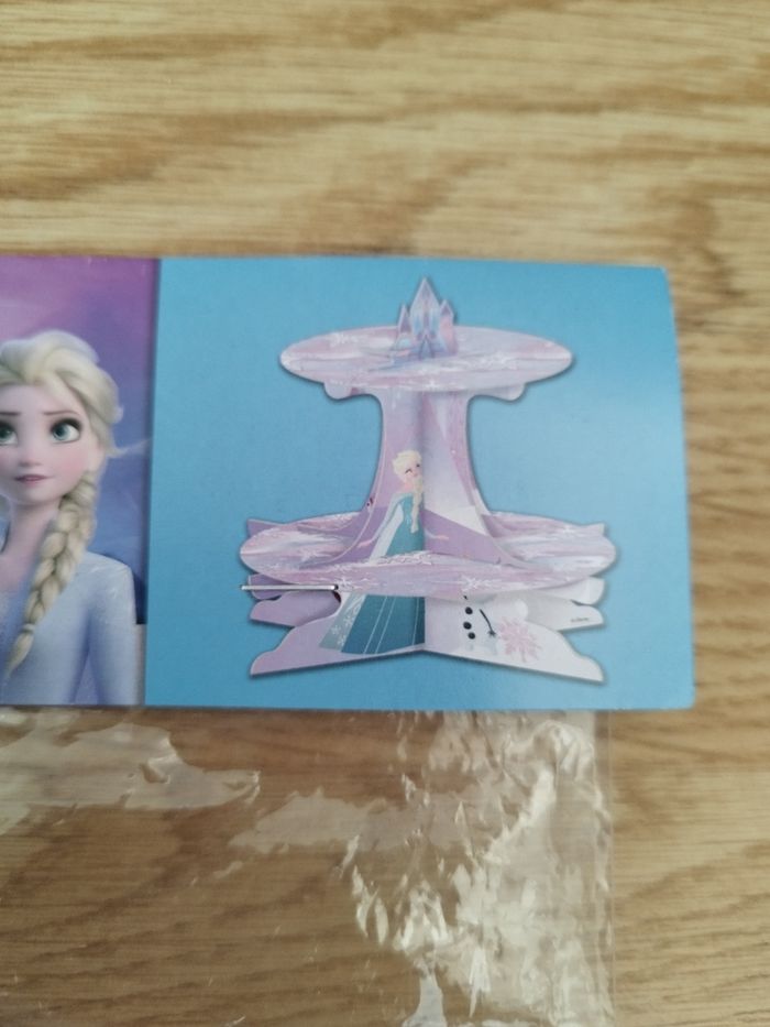 Présentoir  petits gâteaux reine des neiges - photo numéro 2