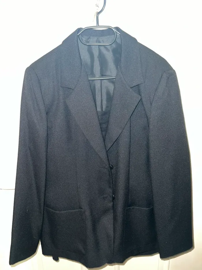 Tailleur jupe noir taille 42