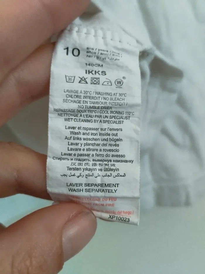 T-shirt manches longues taille 10 ans - photo numéro 4