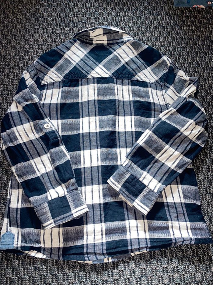 Chemise - photo numéro 4