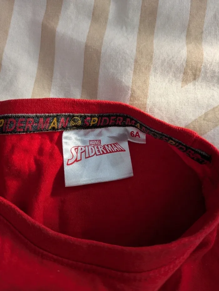 T-shirt Spider-Man Marvel Rouge - 6 Ans - Coton - (Taché / Pour jouer) - photo numéro 3