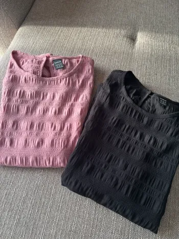 T shirt / blouse lot de 2