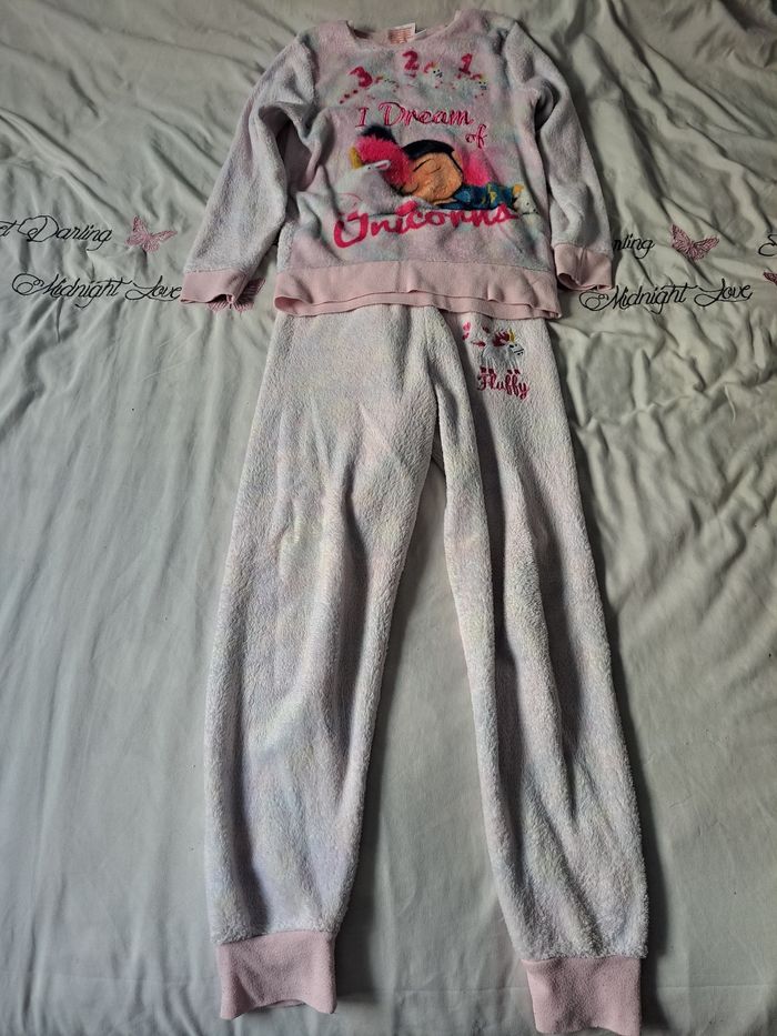 Pyjama molletonné "Licorne minion"