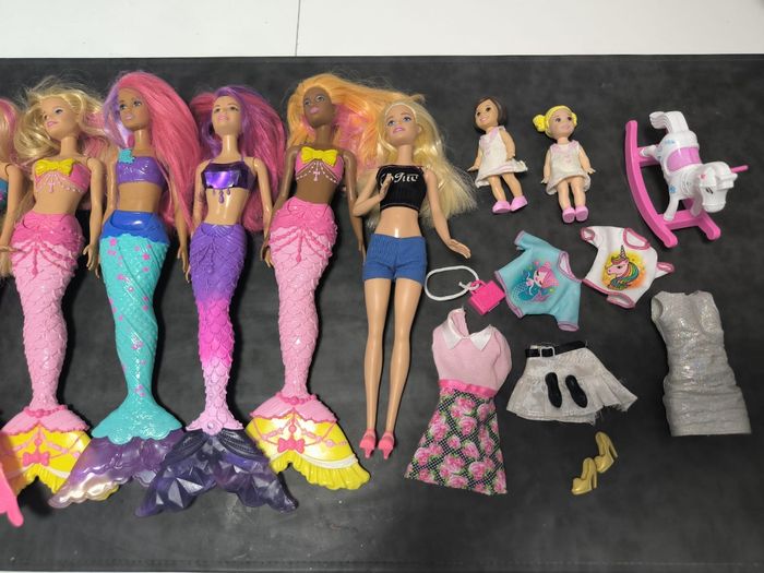 Lot de poupées Barbie - photo numéro 2