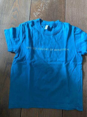 T-shirt bleu United Colors or Benetton. 18-24mois