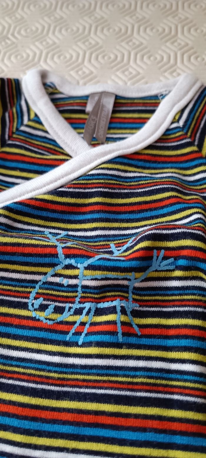 Lot Bodies 6mois - photo numéro 3