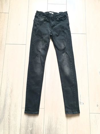 Jeans mode noir slim. Garçon taille 14 cms/ xs. Marque Kiabi