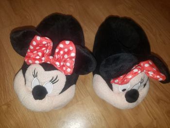 Chaussons minnie taille 29