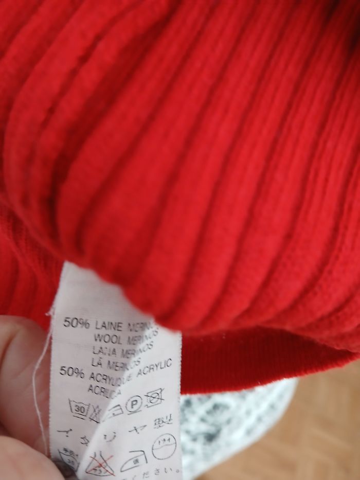 Pull rouge vintage Alain Manoukian 50%mérinos T.38 - photo numéro 4