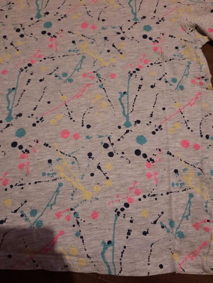 T shirt gris - photo numéro 2