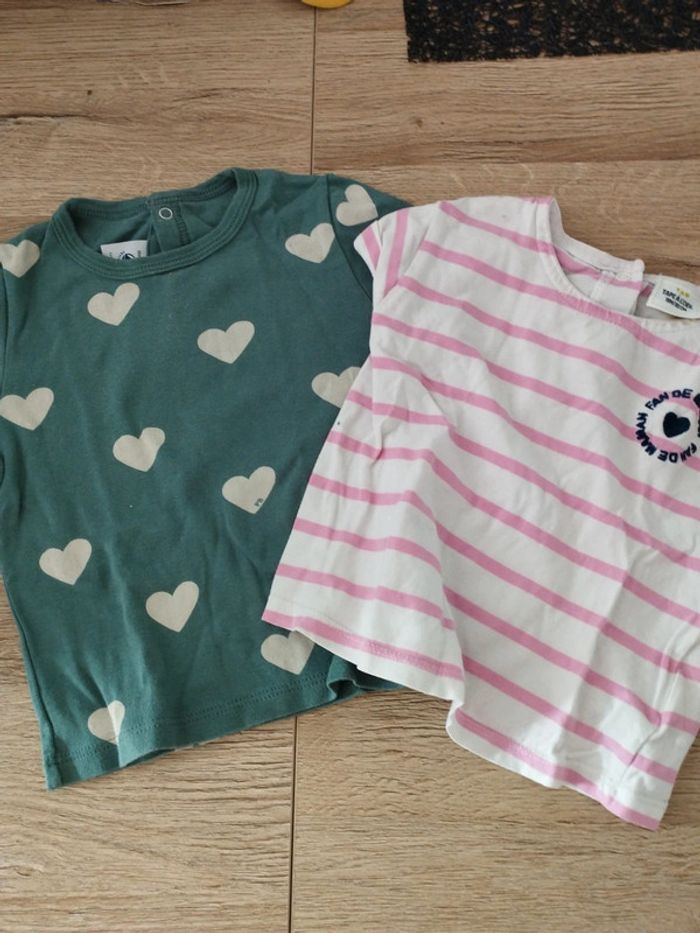 2 t-shirts différentes marques