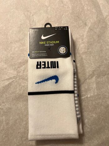 Chaussettes de foot Nike équipe Inter Milan taille 34/38 authentique neuf