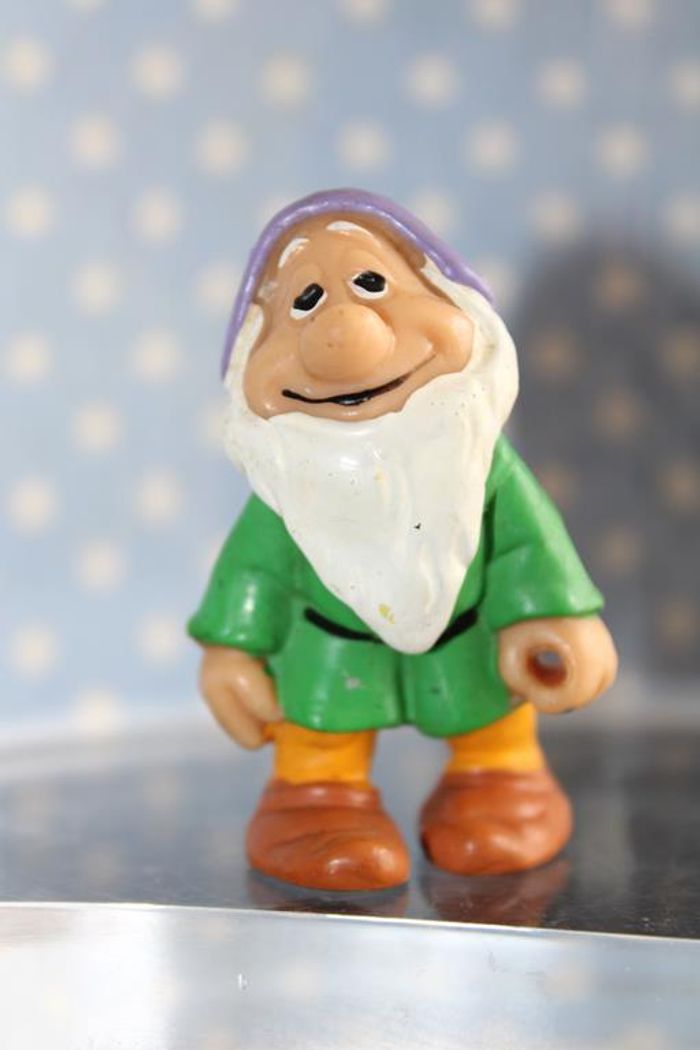 Disney lot figurines nains - photo numéro 3