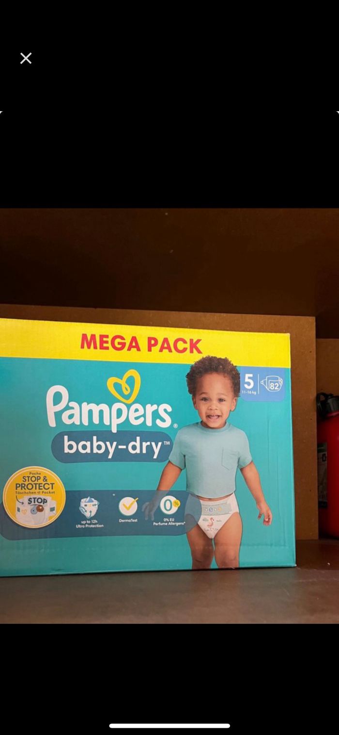 Couches Pampers