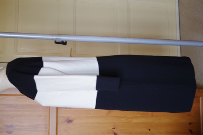 Caroll - Robe noir et blanc T. 42 (FR) - photo numéro 3