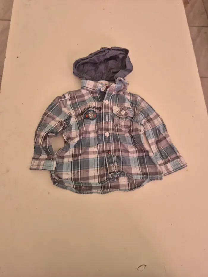 Chemise avec capuche