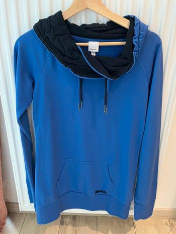 Sweat bleu