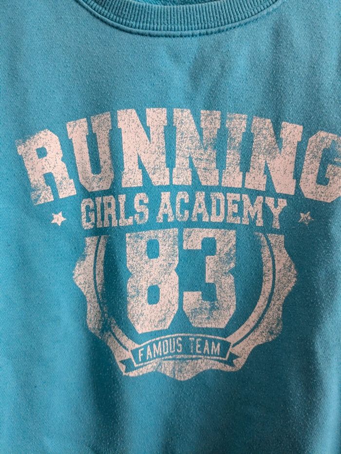 Sweat bleu et blanc 8 ans - photo numéro 2