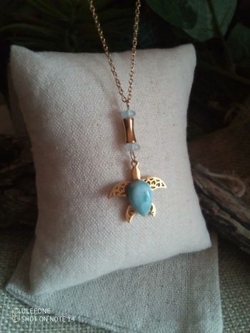Collier tortue pierres semi précieuses naturelles