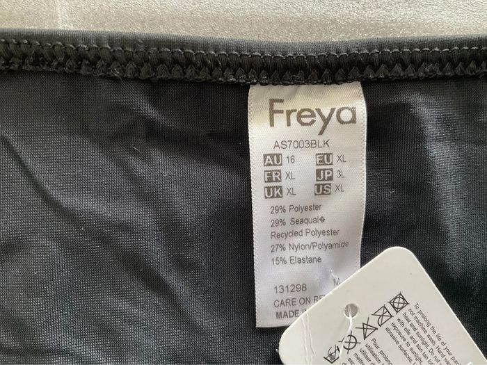 Bas maillot noir Freya neuf - photo numéro 7
