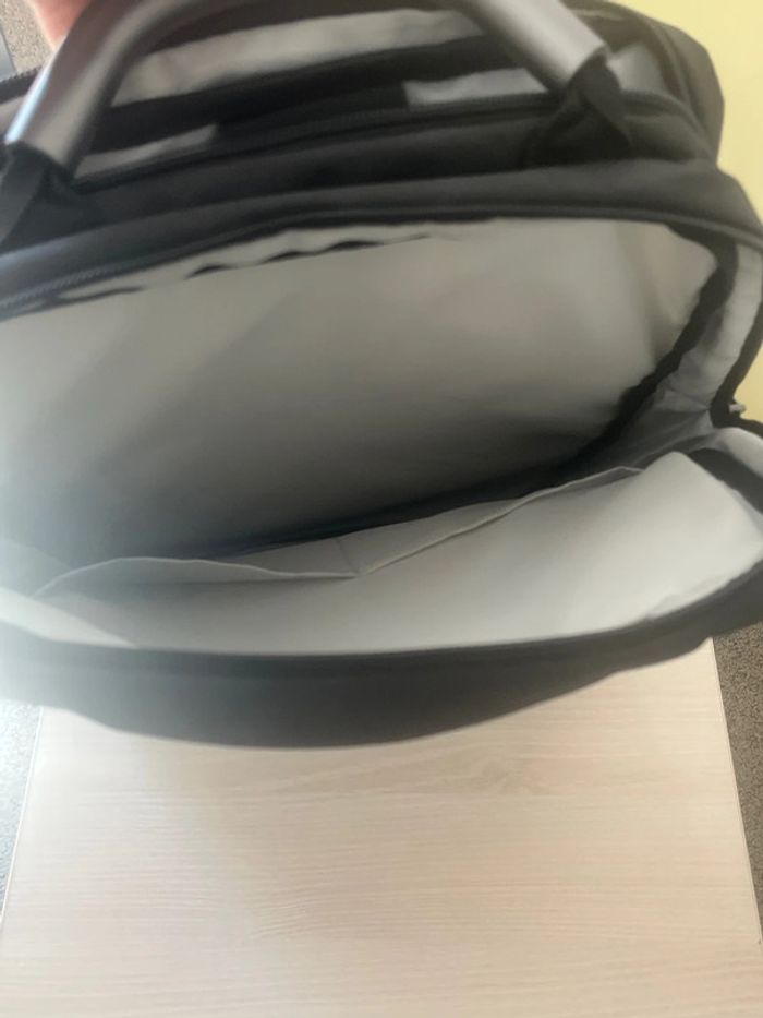 Sac à dos informatique Lexon Premium slim en très bon état - photo numéro 4