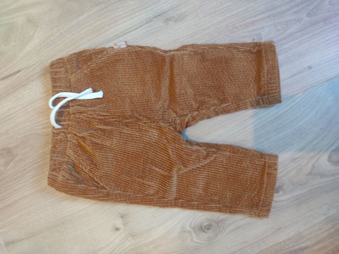 Pantalon velours côtelé