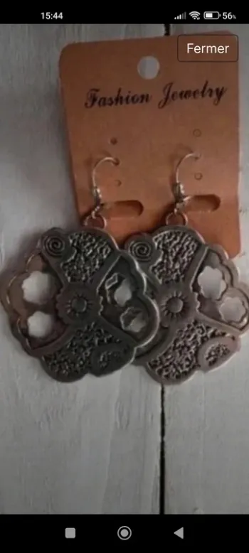 Très belles boucles d'oreilles