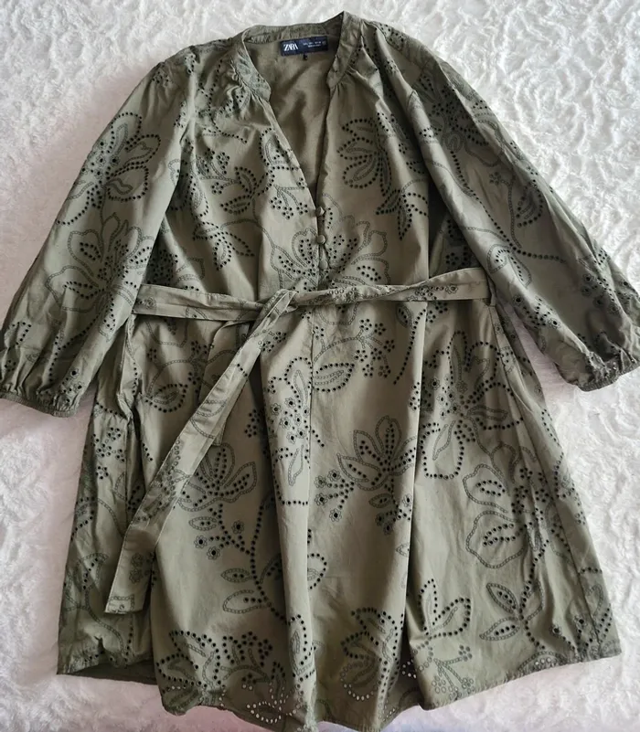 Robe Zara