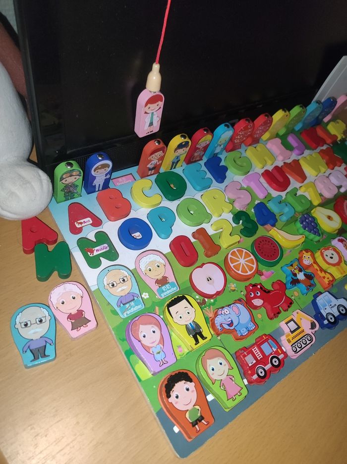 Puzzle éducatif montessori en bois - photo numéro 2