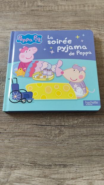 Livre  "la soirée pyjama de Peppa" Peppa Pig
