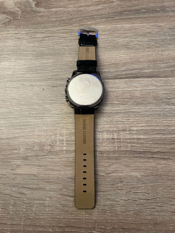 Montre Diesel neuve jamais portée - photo numéro 6