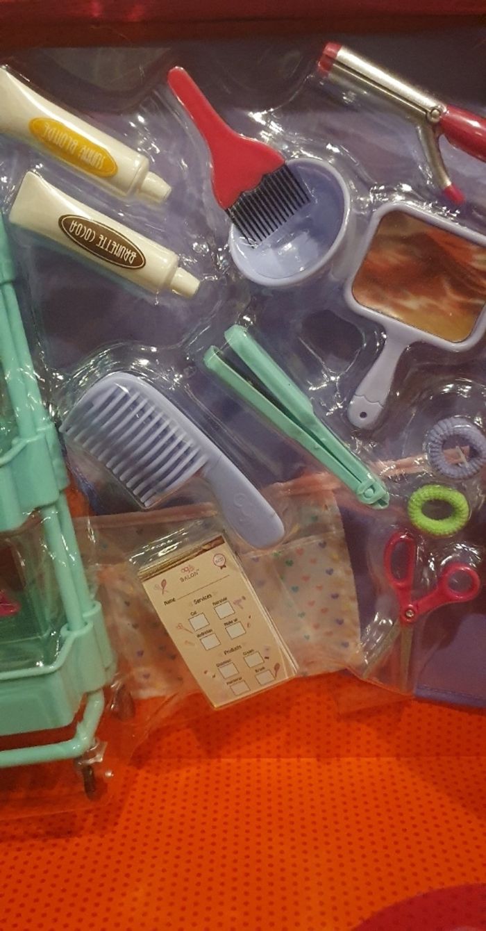 Coffret set de coiffure  neuf  jamais  ouvert  3+ - photo numéro 3
