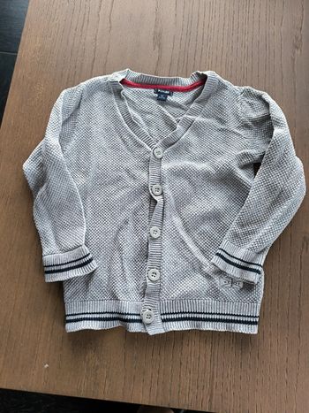 Gilet boutonné gris clair en coton