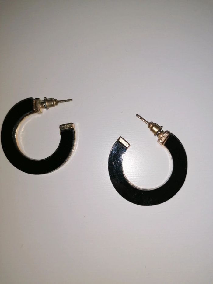 Boucle d'oreille - photo numéro 1