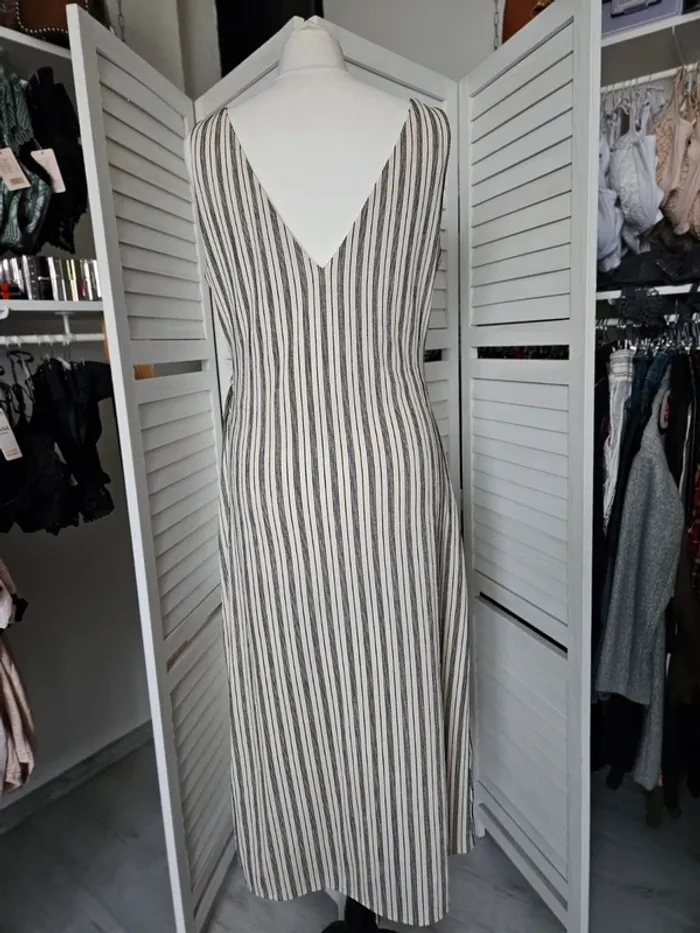 Robe mi-longue T.L h&m - photo numéro 8