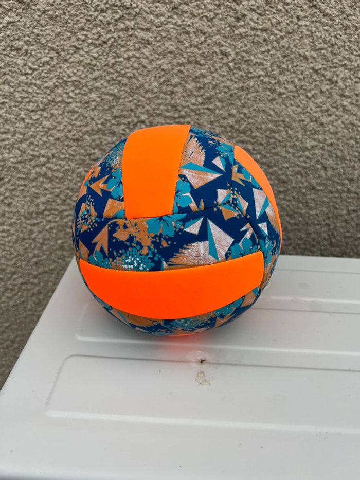 Ballon de voley pour piscine