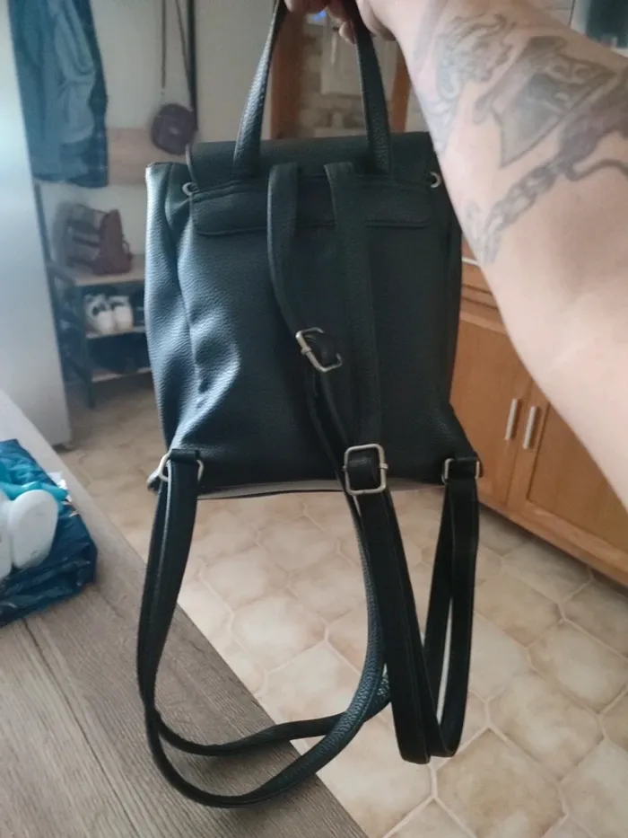 Sac à dos Gémo neuf - photo numéro 2