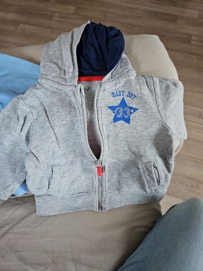 Lot de gilets 12 mois - photo numéro 3