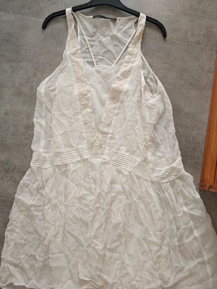 Robe Zara trafaluc style bohème blanc cassé avec fond de robe Taille M - photo numéro 2