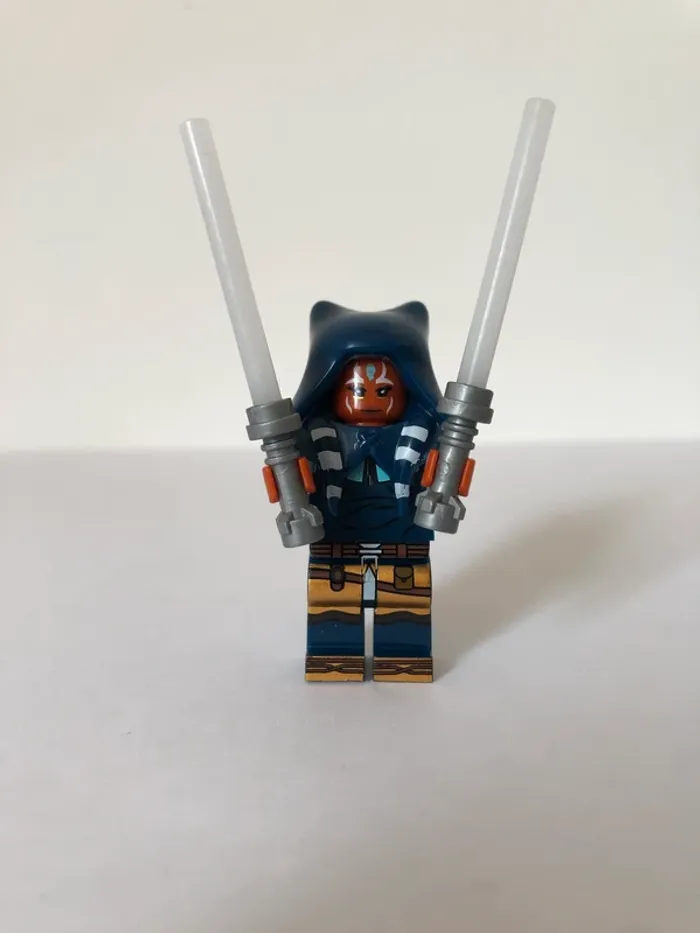 Figurine type lego Jedi Ashoka. Star Wars