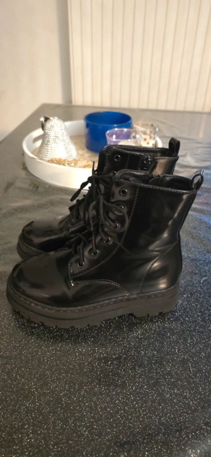 Bottines noires fille pointure 32 - photo numéro 3