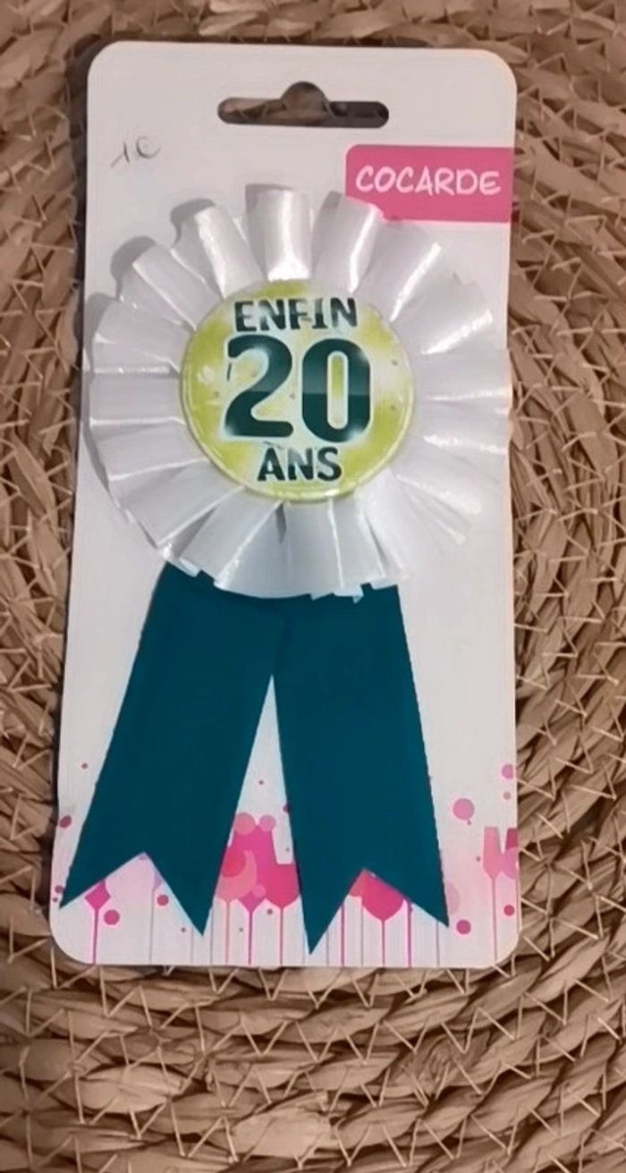 Broche 20ans - photo numéro 1