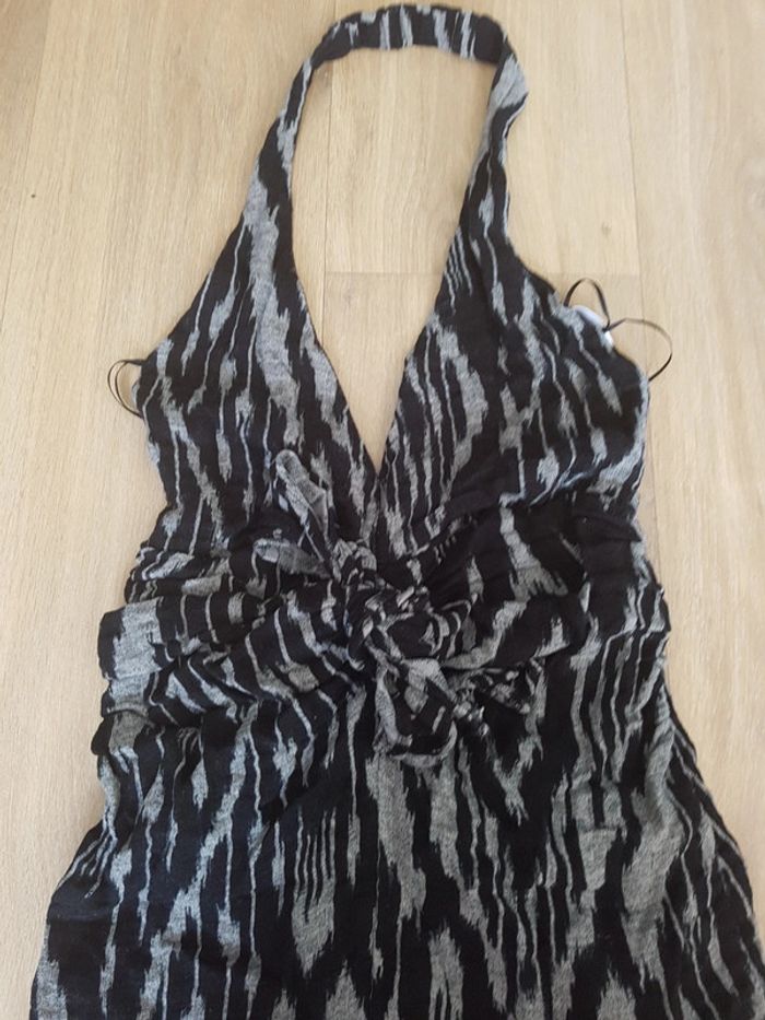 Dos nu M - photo numéro 2