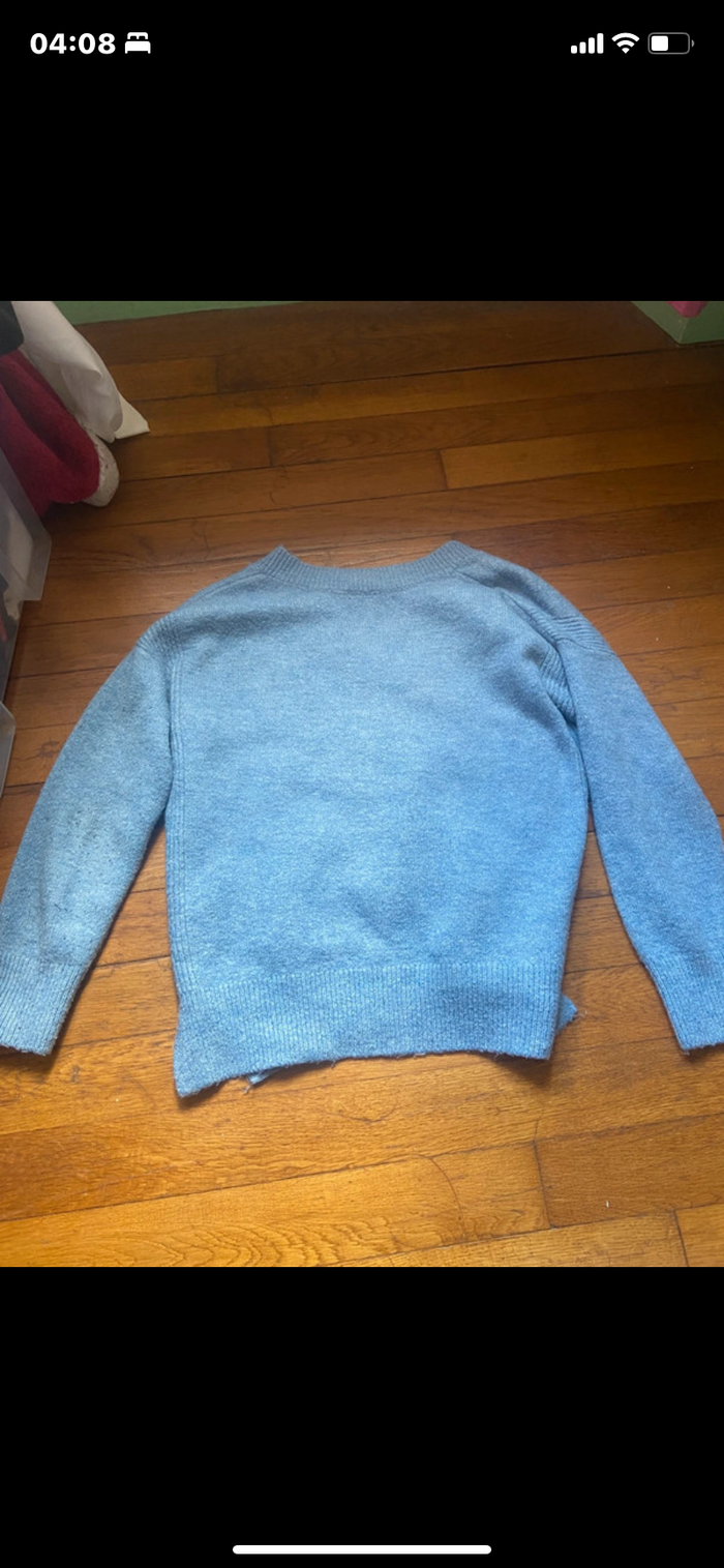 Pull bleu clair / pastel décolleté en V - photo numéro 6