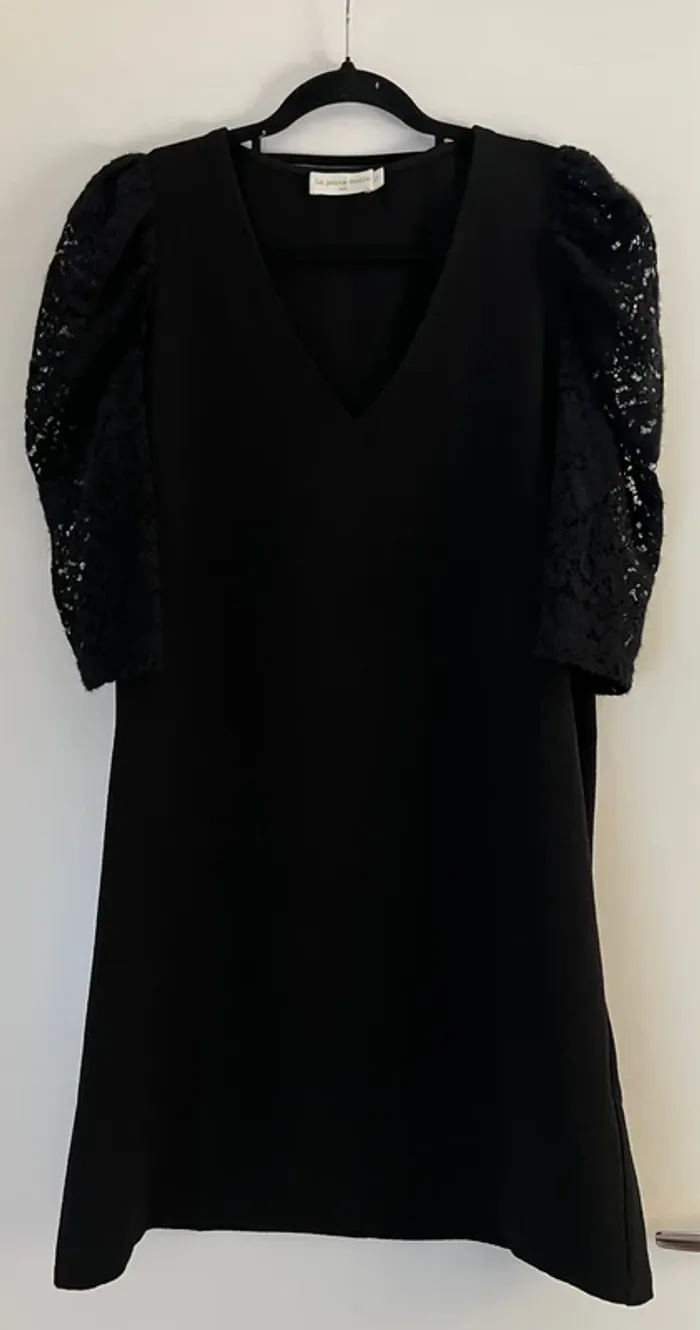 Robe noire La Petite Étoile - photo numéro 2