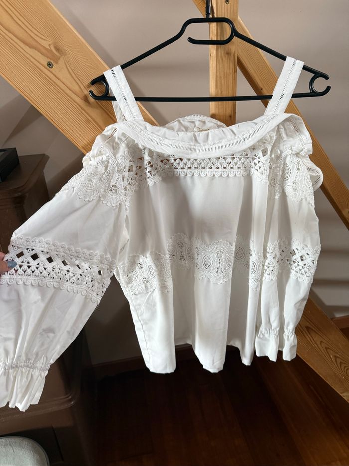 Blouse épaules dénudées - photo numéro 4