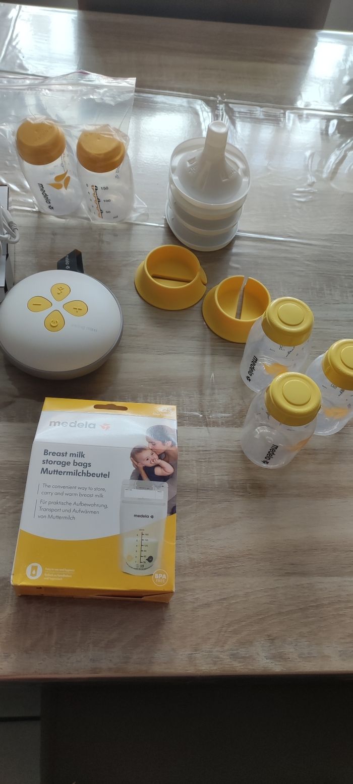 Tire-lait Medela électrique avec 2 pompes + accessoires - photo numéro 2