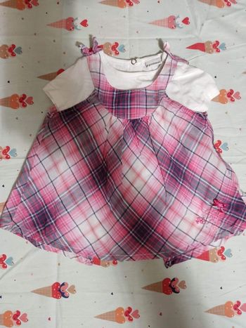 Robe 6  mois