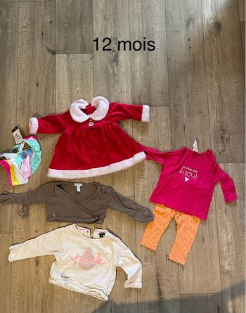 Lot de vêtements 12 mois
